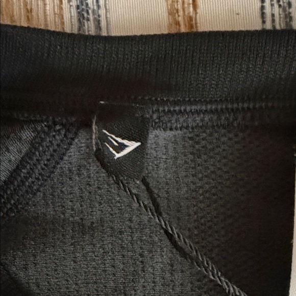 Gymshark Black Long Sleeve Tee - Picture 4 of 11